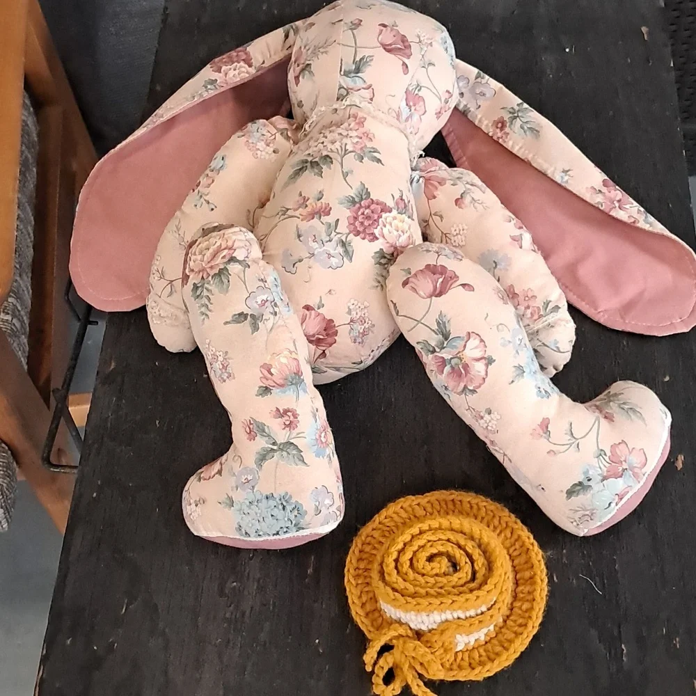 Dusty Old Toys - Picture 4 of 9